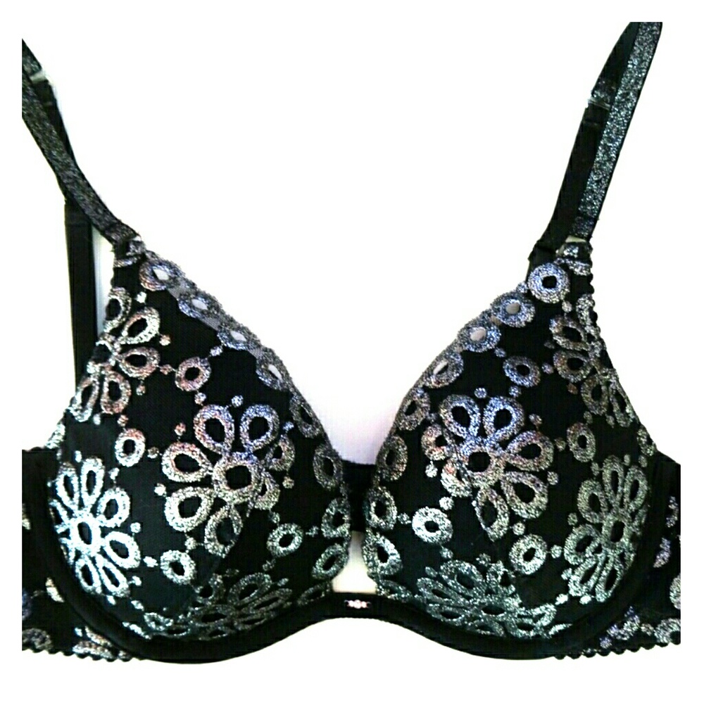 Victorias' Secret plunge push up bra
