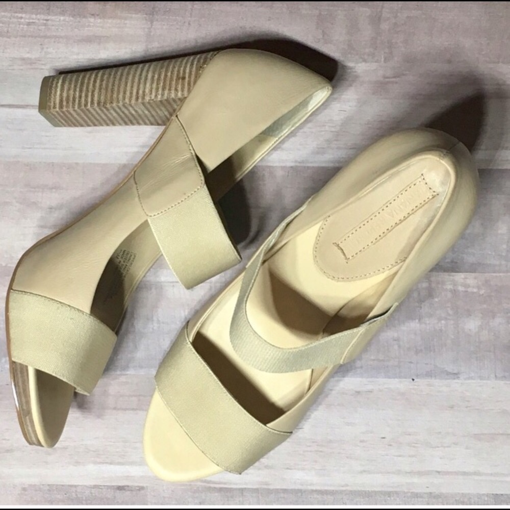Nude Banana Republic Heels