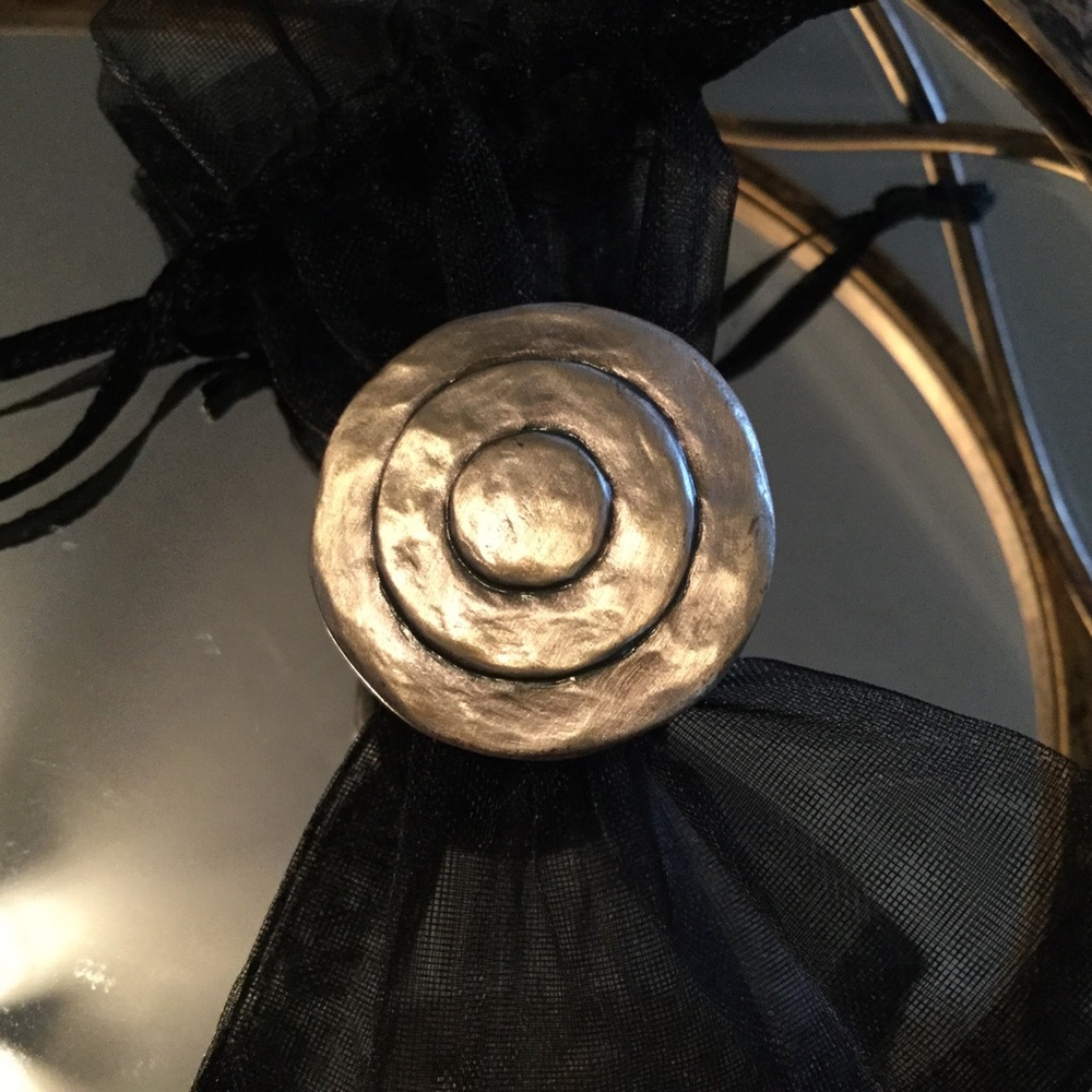 Ring - Picture 4 of 5