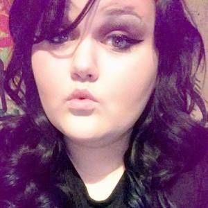 Meet your Posher, Desirae