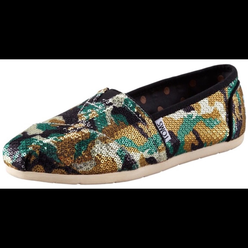 Camouflage Toms