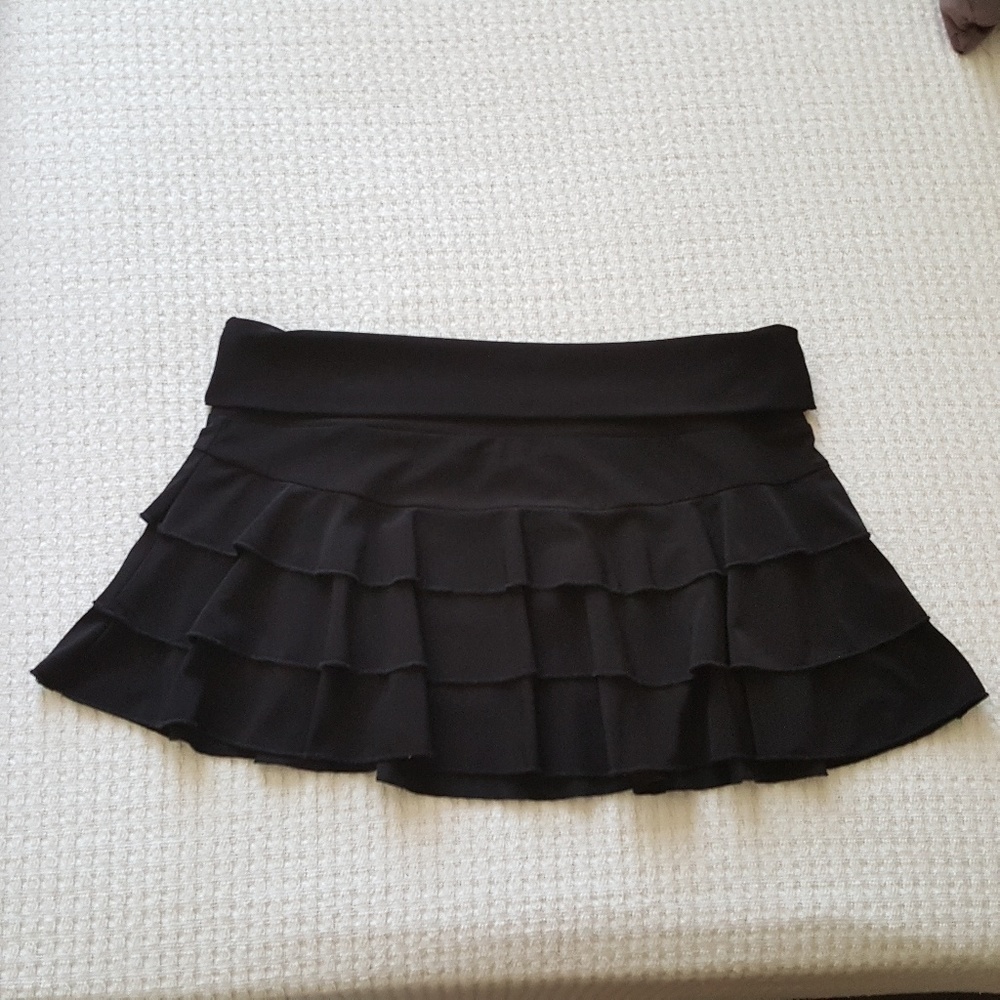 Ruffle mini skirt
