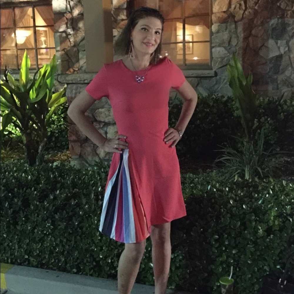 Dress - Picture 2 of 2