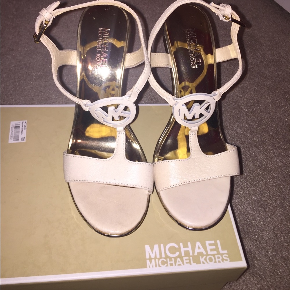 Michael Kors Cream and Gold Heels