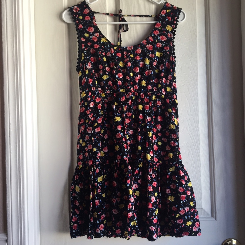 Forever 21 flower mini dress
