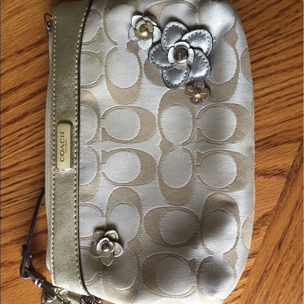 Genuine Coach Wristlet. Brand New. Never used