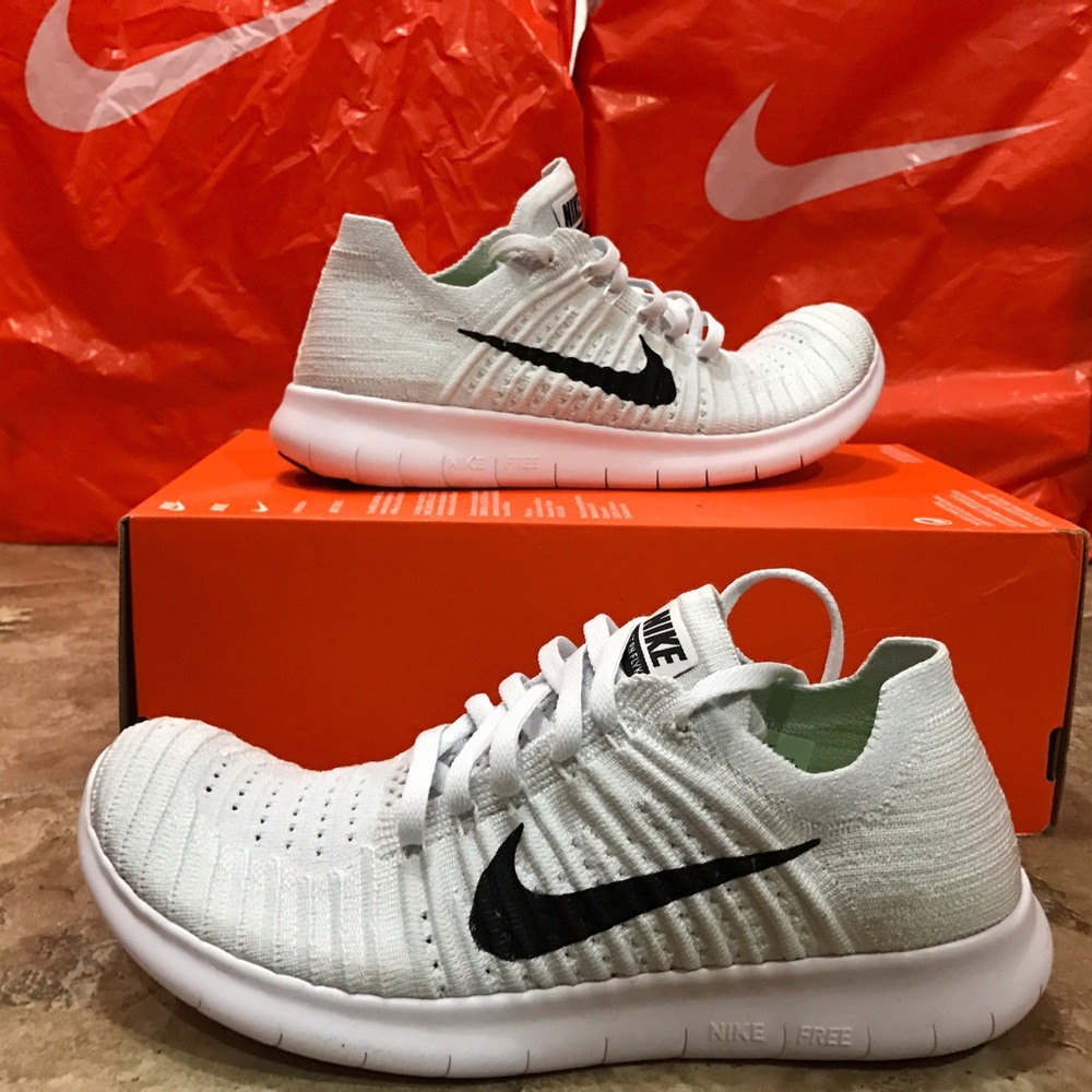 Nike WMNS Free RN Flyknit - Picture 1 of 8