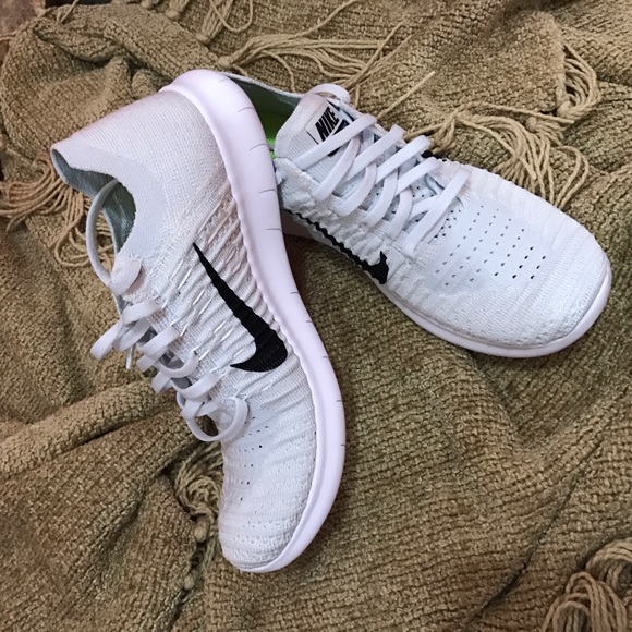 Nike WMNS Free RN Flyknit - Picture 7 of 8
