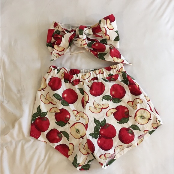 SOLD Omighty Apple Baby Set ๐ ๐๐ - Picture 2 of 2
