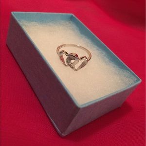 Two hearts intertwined ring
