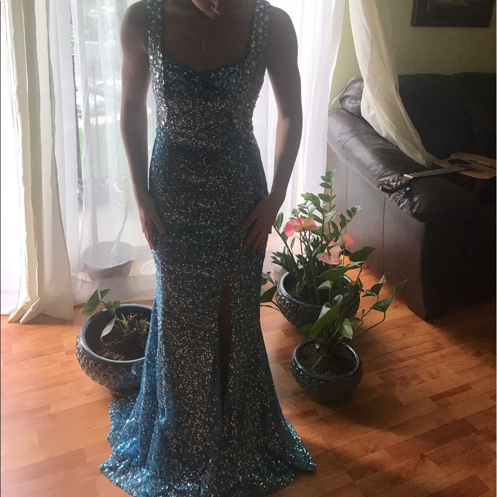 Prom dress