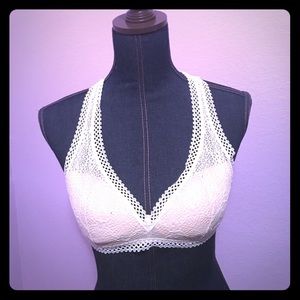 Victoria's Secret Soft Mesh Lace Bra Small