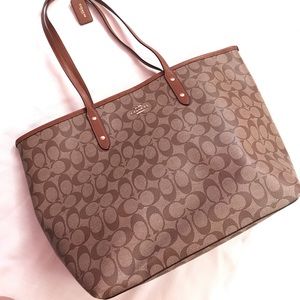 🚫SOLD🚫Coach signature city tote