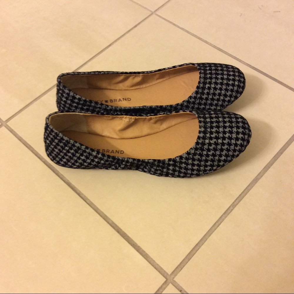 Lucky Brand Houndstooth Flat - Picture 2 of 5