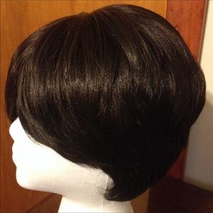 Short cute synthetic wig.
