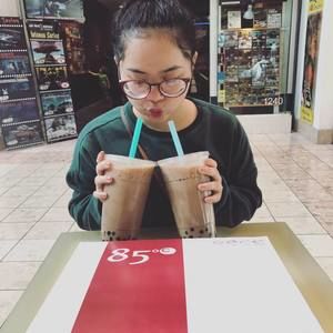 Meet your Posher, Thuy