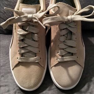 Puma Jr suede sneakers