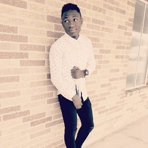 Meet your Posher, Adrien