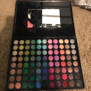 BH cosmetics Palette