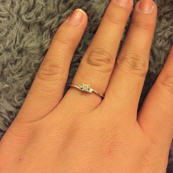 Diamond ring 💍 - Picture 2 of 5