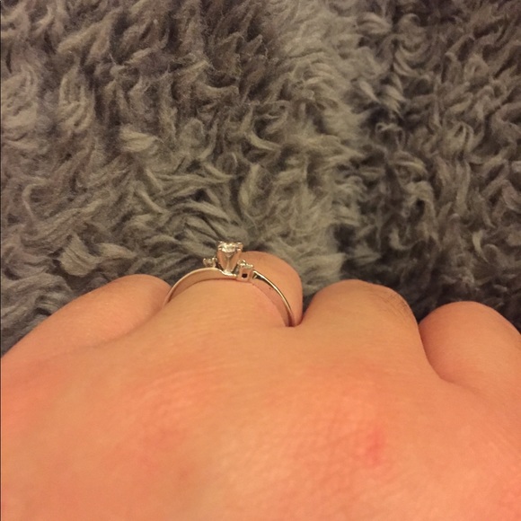 Diamond ring 💍 - Picture 3 of 5