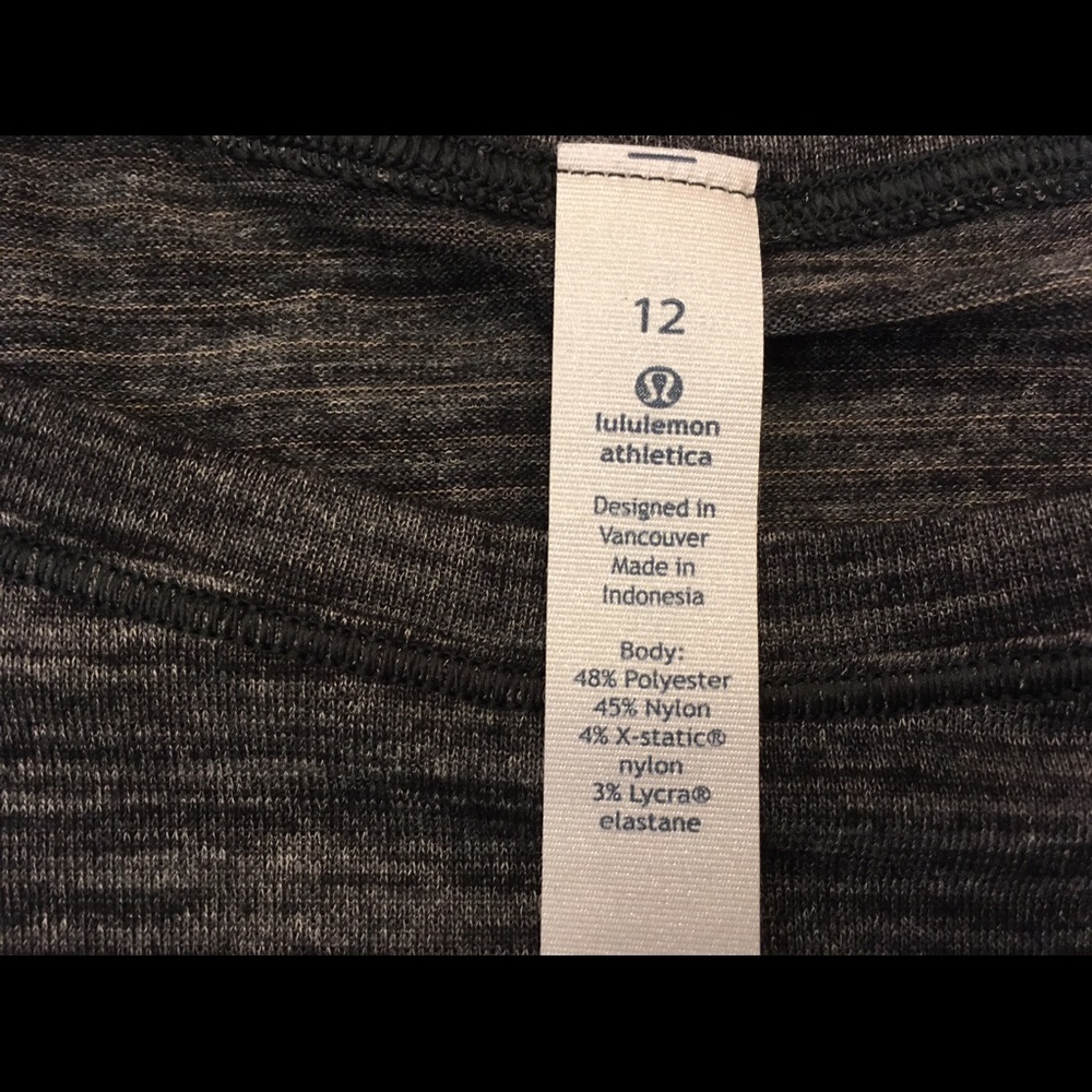 Lululemon Run it Out Tee-Black/Gray, Size 12 - Picture 5 of 5