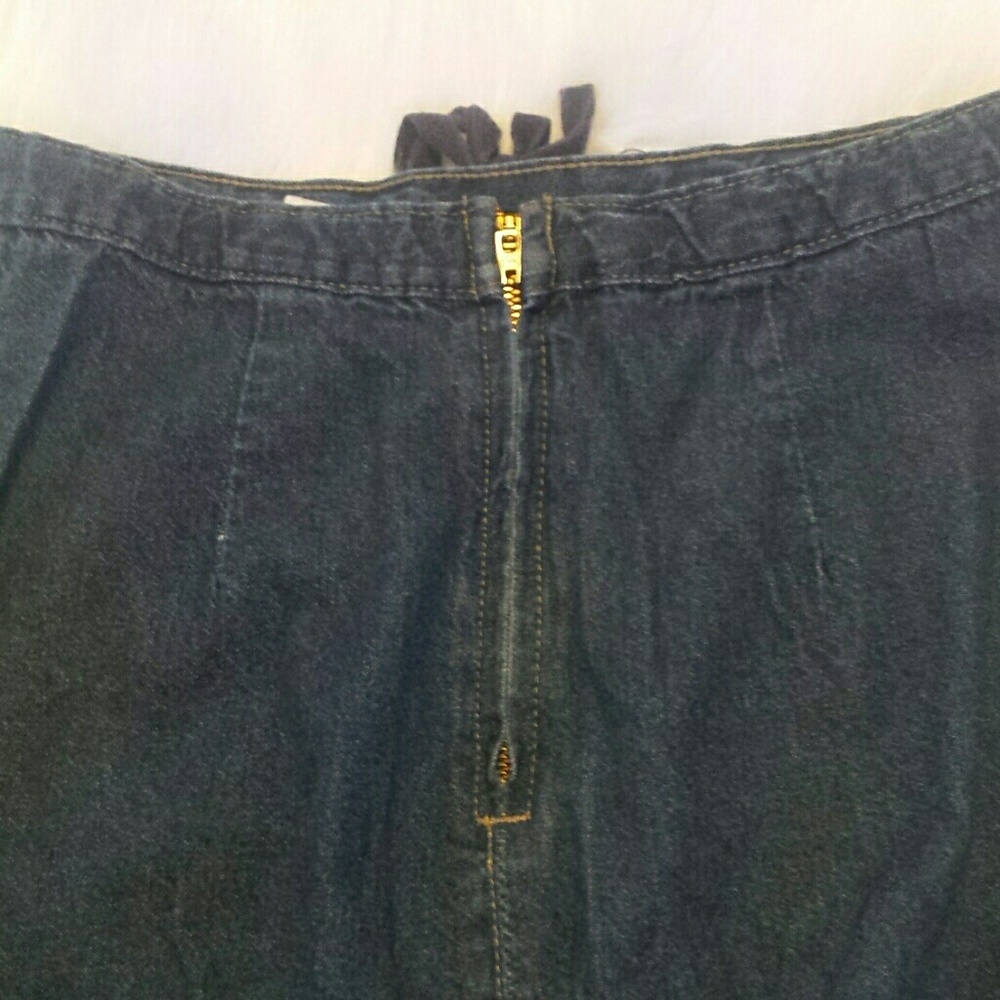 Skirt - Picture 4 of 5