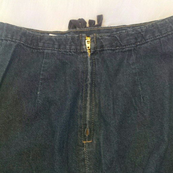 Skirt - Picture 4 of 5