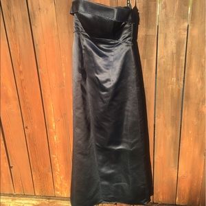 Navy strapless formal gown