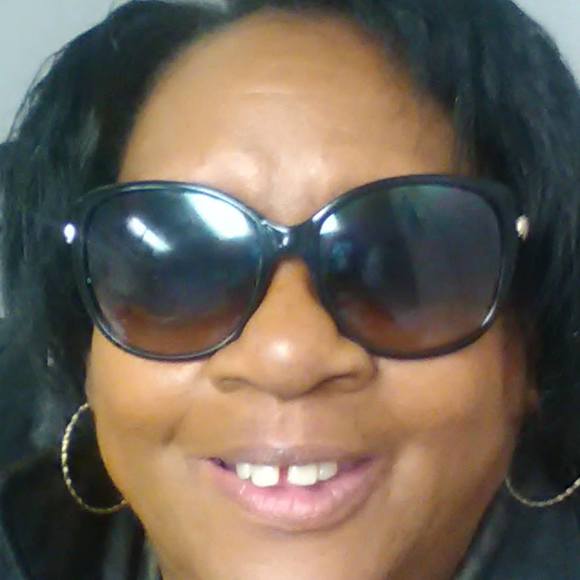 Meet your Posher, Eloise - Picture 1 of 1