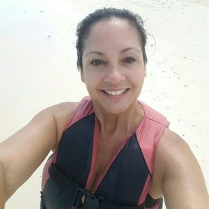 Meet your Posher, Beatriz