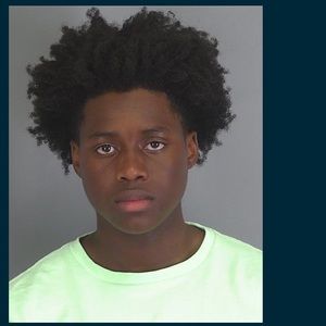 Meet your Posher, Deandre