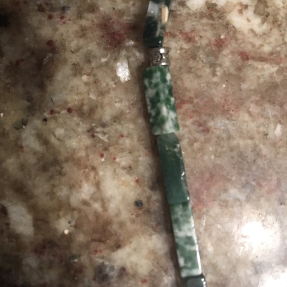 Neckless - Picture 3 of 4