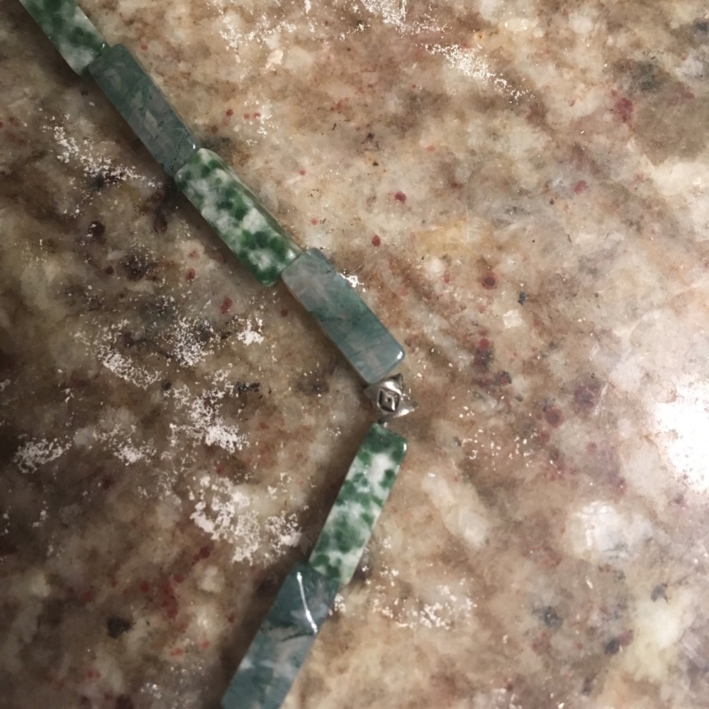 Neckless - Picture 4 of 4