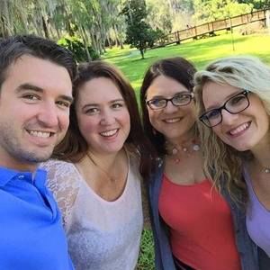 Meet your Posher, Hilary