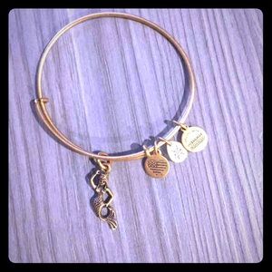 Alex and Ani bracelet 💋