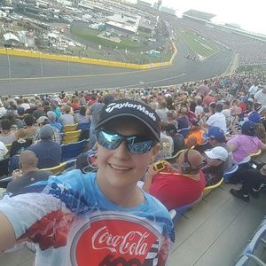 Meet your Posher, Jacqueline