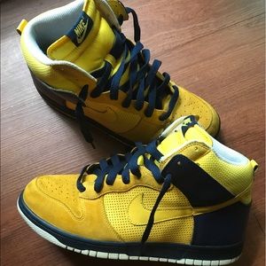 Men's Nike Dunk sz. 11 (PRICE DROP)