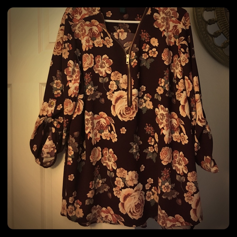 RUE 21 Plus Floral blouse