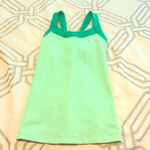 Yoga tank with built in brA