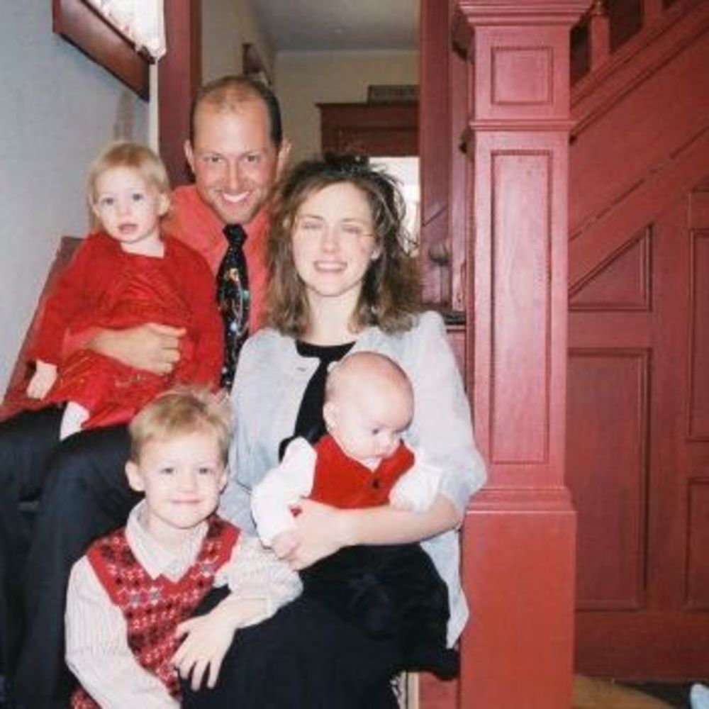 Meet your Posher, Dara