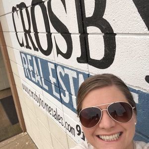 Meet your Posher, Manda