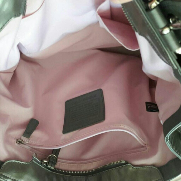 Genuine Coach handbag - Picture 3 of 3