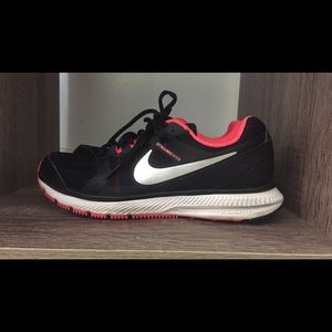 Nike Zoom Winflo Shoes