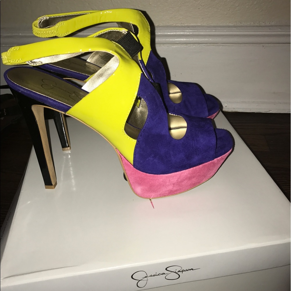 Jessica Simpson Bendie