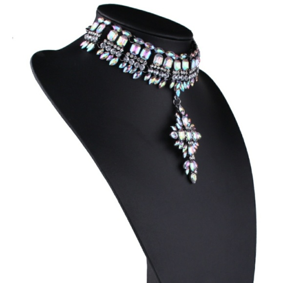 New Stunning Handmade Crystal Statement Necklace - Picture 2 of 3