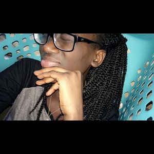 Meet your Posher, Mariem