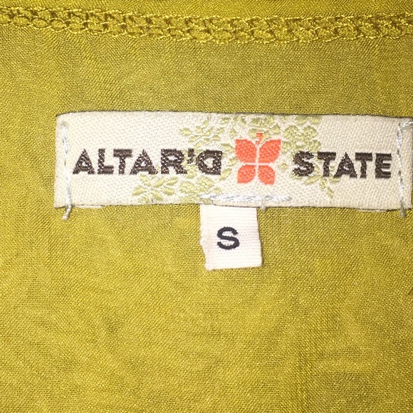 Cute lace blouse - Picture 4 of 4