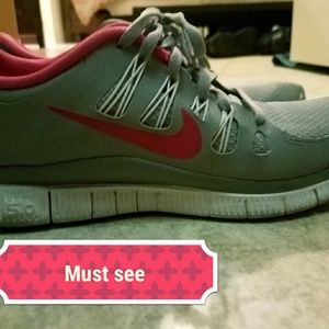 ?????? Price drop??????Nike free run 5.0