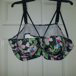 Cute caged bikini top!
